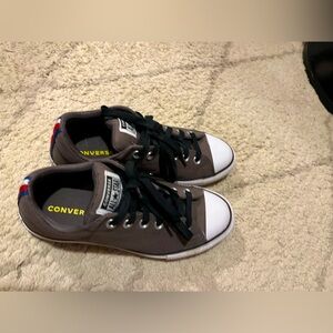 Converse All Star Grey men’s size 5, fits like men’s size 7 or women’s size 8.5